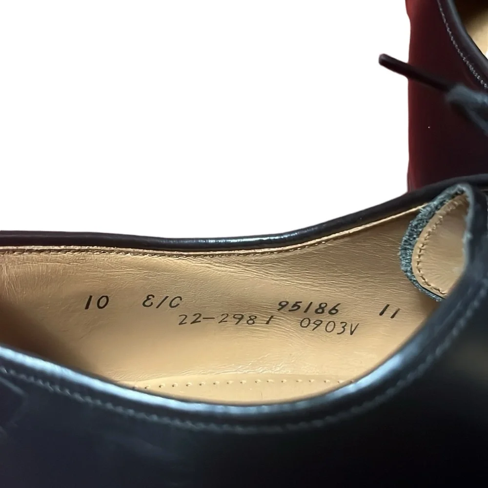 Johnston & Murphy Size 10 Black Dress Melton Cap Toe Shoes